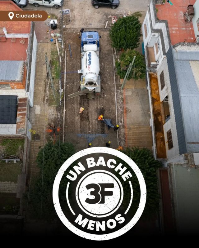 A puro bacheo en #Ciudadela 🦺✅

¡Nada nos detiene! Seguimos trabajando con toda la energía y compromiso para mantener las calles de #TresDeFebrero en las mejores condiciones con un intensivo plan de obras a lo largo de este 2025.

Estas últimas semanas, realizamos más trabajos de desmonte y hormigón en #Ciudadela:

✅ Sócrates y Carlos Pellegrini
✅ Sócrates y Cevallos
✅ San Ignacio y Carlos Pellegrini
✅ 9 de julio y Asunción
✅ Teniente General Pablo Ricchieri y Necochea
✅ Juan B. Muñoz y Boquerón

¡Esto no termina acá! ¡Este mes lo terminamos con muchas más obras en todos los barrios! 👷