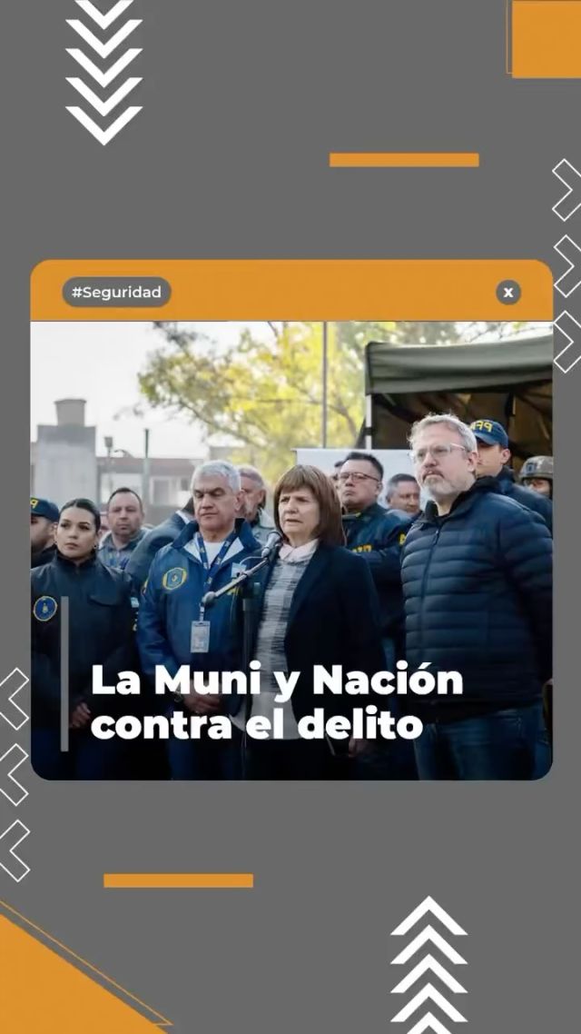 Llevamos la tranquilidad a nuestros vecinos 🚔

Te compartimos lo que fue el megaoperativo que realizamos hoy en el Barrio Ejército de los Andes de #Ciudadela y el Barrio Carlos Gardel de #Morón, en el cual se desbarató una banda dedicada al robo automotor.

Tras una serie de allanamientos, se detuvieron a 25 personas, se secuestraron drogas, armas de fuego y una granada. Todo gracias al gran trabajo en equipo entre la Municipalidad, la Policía Federal y el Ministerio de Seguridad de la Nación a cargo de @patobullrich. 

¡Seguimos trabajando en tu seguridad!
