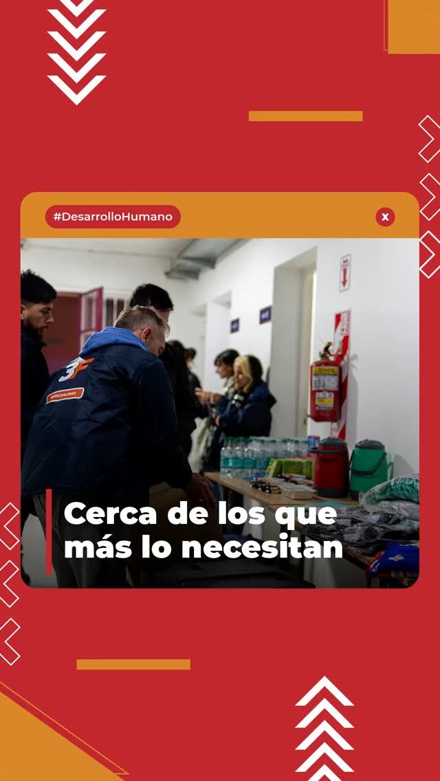 El invierno llegó y el operativo frío ya está en marcha ❄️❤️

En Tres de Febrero, no bajamos los brazos y redoblamos el compromiso con quienes más lo necesitan. Por eso, durante los meses más fríos del año, asistimos a personas en situación de calle que necesitan de la ayuda de todos. 

Junto a organizaciones sociales como Red Solidaria, Cruz Roja, grupos Scout, Iglesias Evangélicas y nuestro equipo de la Subsecretaría de Desarrollo Humano, brindamos acompañamiento, abrigo, alimento y atención profesional con trabajadores sociales, médicos y psicólogos. 

👉 Si ves a alguien en situación de calle, podés avisarnos escribiendo a: desarrollohumano@tresdefebrero.gov.ar