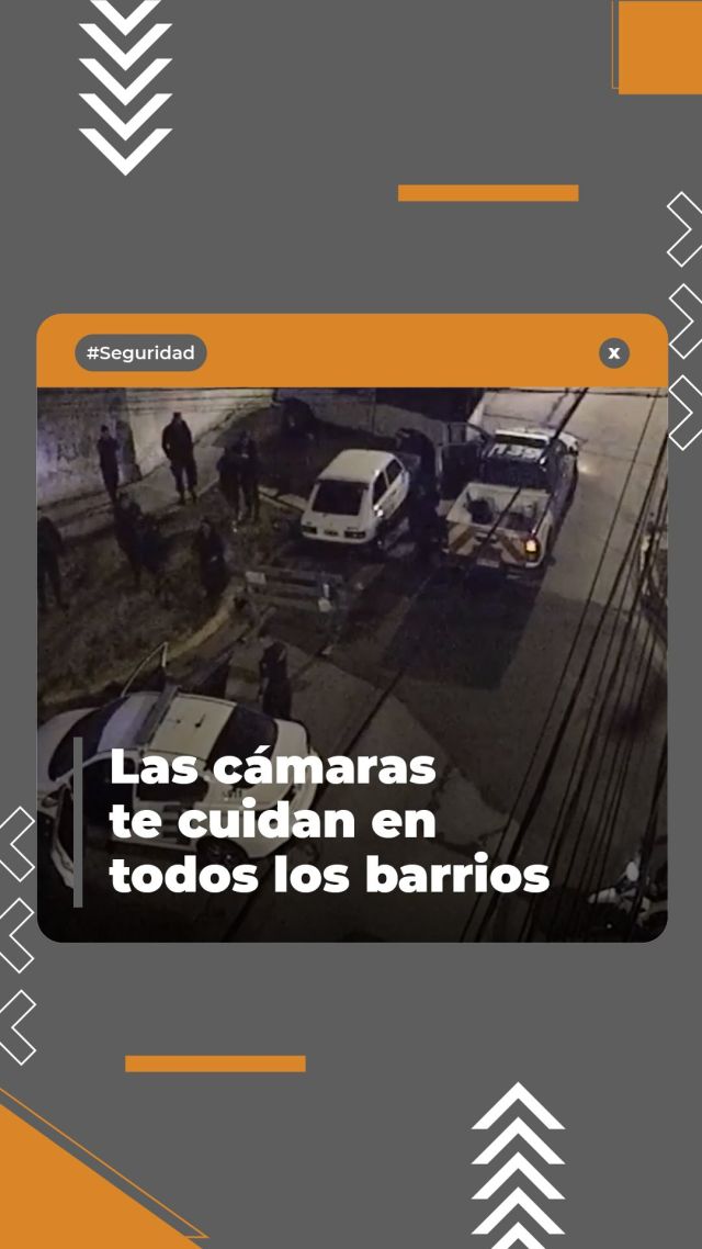La tecnología al servicio del vecino 🚨💻

Gracias al monitoreo constante de las cámaras del #3FCOM, detectamos a distintos sospechosos cometiendo robos en la vía pública y actuamos con rapidez. En #VillaRaffo, 15 de Agosto y Cabo García, tres individuos fueron detenidos cuando intentaban robar una moto. 

En #PabloPodestá, la vigilancia permitió evitar el robo de otro vehículo en el cruce de Pérez Galdós y Brasil, mientras que en Av. República y Comesaña en #Ciudadela las cámaras facilitaron la captura de dos hombres que habían sustraído una moto.

El trabajo coordinado con las fuerzas de seguridad es clave para cuidar a cada familia de #TresDeFebrero. Si ves a alguien en actitud sospechosa o te sentís en riesgo, llamá al 911 o reportalo a OjosEnAlerta al 11-2257-2662.