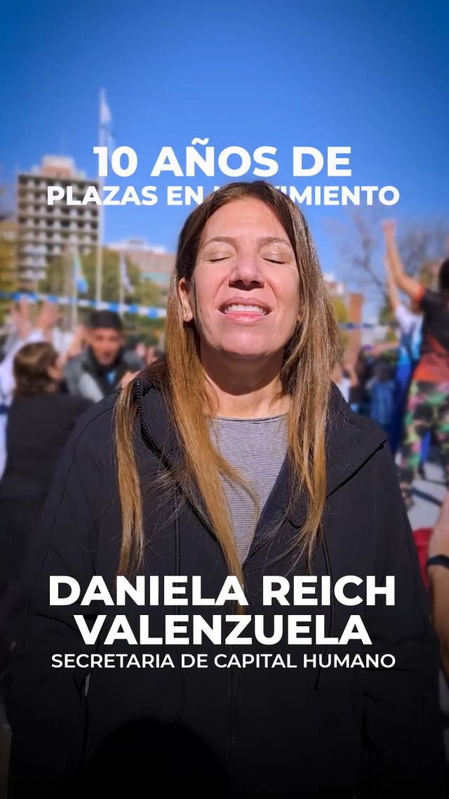 ¡A puro ritmo en Caseros! ☀️💃

La Plaza de la Unidad Nacional se llenó de música, sonrisas y muchísimo color en la clase especial de ritmos por los 10 años de Plazas en Movimiento. 

Vecinos se sumaron a bailar, divertirse y festejar este programa que, desde hace una década, transforma nuestros espacios públicos para que lo disfruten el deporte al máximo.

¡A seguir moviéndonos juntos por muchos años más!